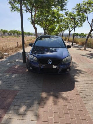 Volkswagen Golf 2004