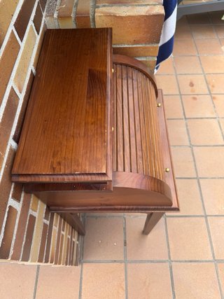 Boureau, escritorio de madera marron