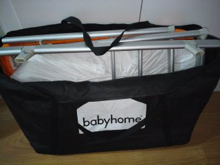 Minicuna Babyhome Naranja, con colchón y otros