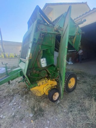 Rotoempacadora John Deere 580