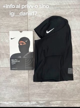 Nike Pro Therma-FIT Hood Negro