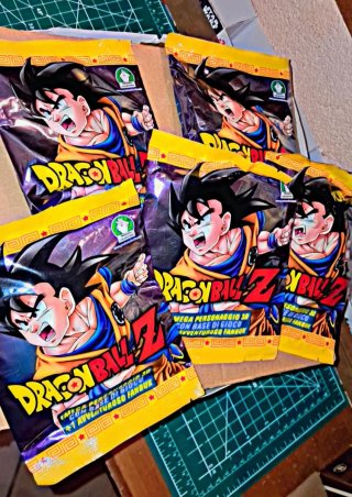 5 bustine Dragon Ball Z figure 3D