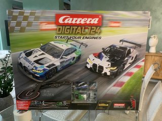 Carrera Digital 124 - set Start Your Engines Nuovo