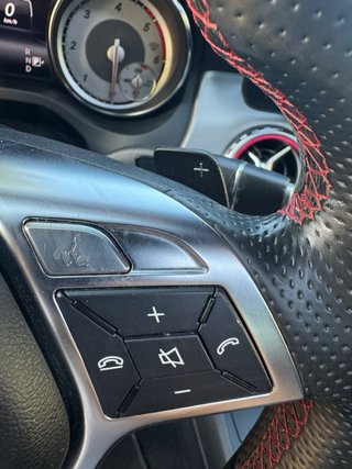 MERCEDES GLA 220D AMG 4MATIC