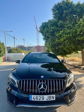 MERCEDES GLA 220D AMG 4MATIC