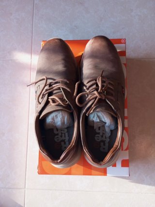 Zapatos casuales marrones