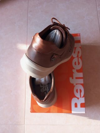 Zapatos casuales marrones