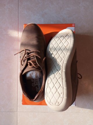 Zapatos casuales marrones