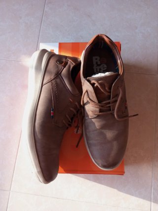Zapatos casuales marrones