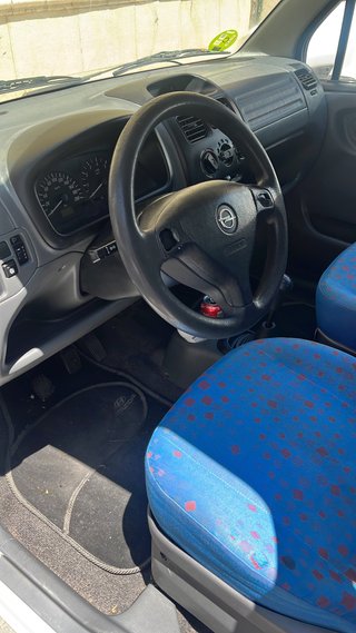 Opel Agila 2002
