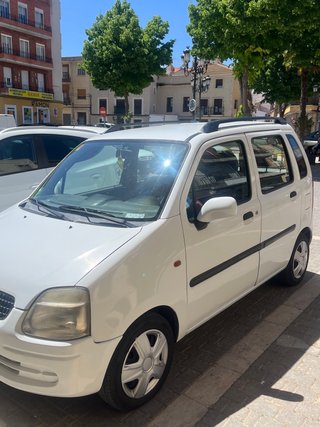 Opel Agila 2002
