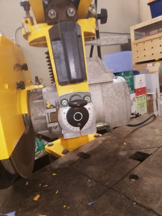 Sierra Radial DeWalt DW729