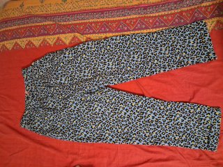 Pantaloni donna fantasia leopardata