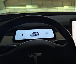 Pantalla Tesla Model 3 Volante
