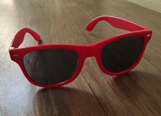 GAFAS DE SOL COCA-COLA A ESTRENAR