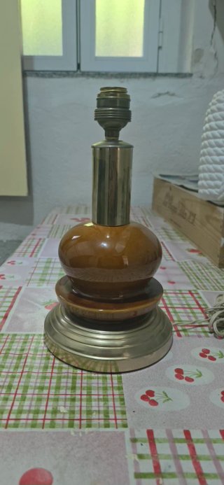 Pie de lámpara vintage cerámica y latón