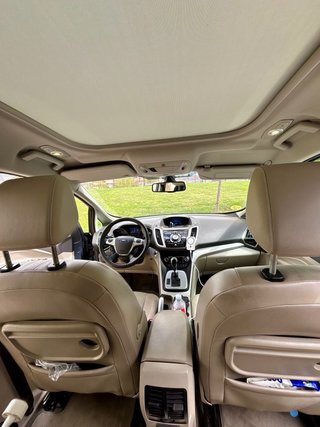 Ford Grand C-MAX 2012
