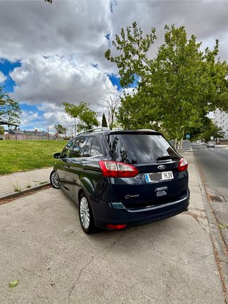 Ford Grand C-MAX 2012