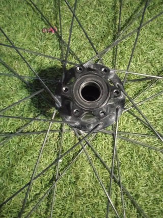 Llanta trasera 27.5 giant reing  Pam 2 2016 30mm