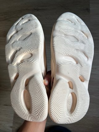 Yeezy Foam Runner Beige