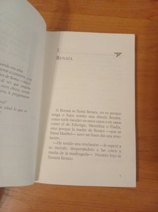 Renata Toca El Piano, Estudia Ingles Y Etc. Etc...
