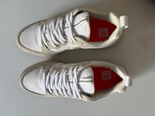 Zapatillas Veja Hombre Beige y Blanco