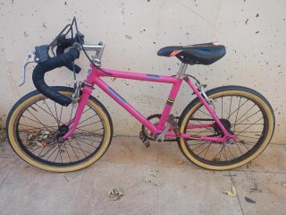 Bicicleta rosa carretera 3-5 años