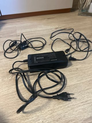 Videocámara VHS-C Sharp VL-C8000S