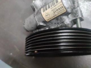 Bomba dirección asistida Renault Laguna 2