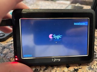 2 Navegadores TomTom y i-Joy con cargador
