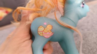 My Little Pony azzurro con pulcino