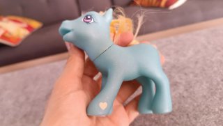 My Little Pony azzurro con pulcino