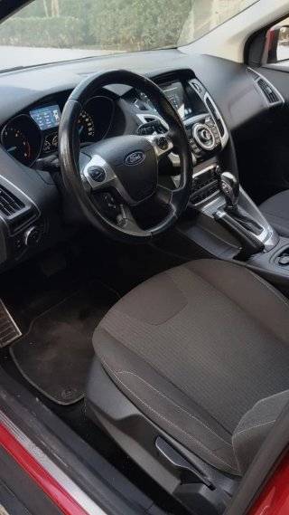 Ford Focus Automático