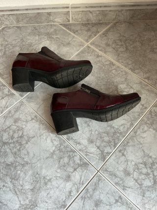 Mocasines Fluchos Burdeos Talla 39