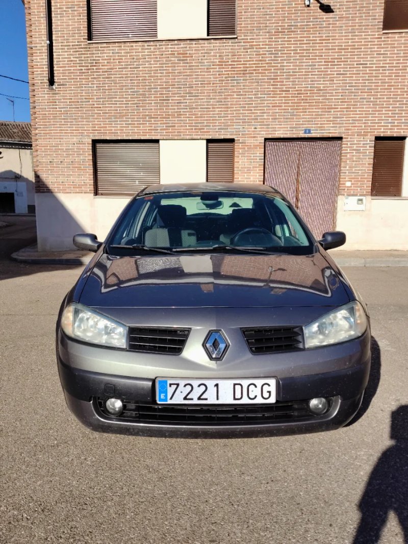 Renault Megane 2004 - foto 1