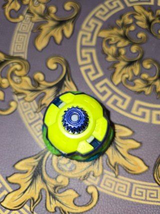 Lotto Beyblade x 2 pezzi