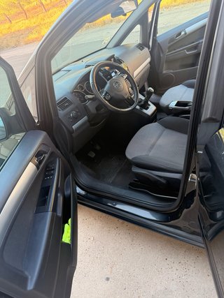 Opel Zafira 2012