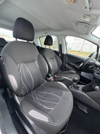 Peugeot 208 2017