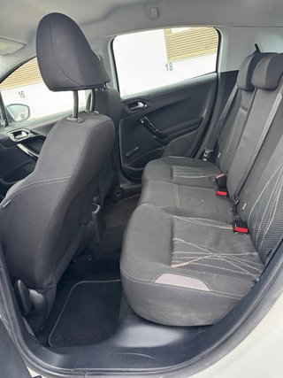 Peugeot 208 2017