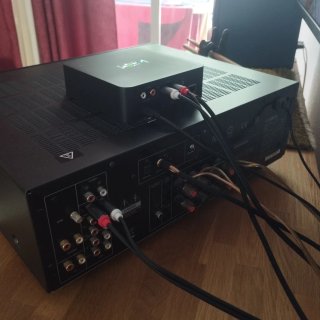 Altavoces KEF LS50 Meta + Ampli Yamaha