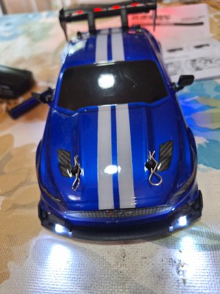 Coche RC Azul con Luces LED