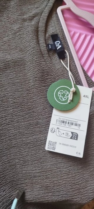 Camiseta C&A verde oliva talla XXXXL