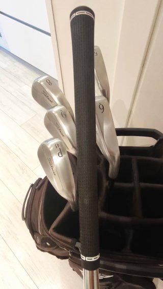 Set Titleist T250 Acero Regular