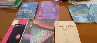 Lotes de libros de quimica, fisica, mates e ingles
