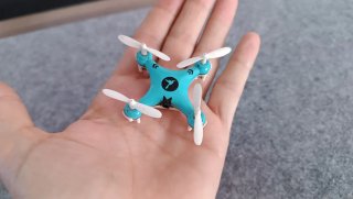 Micro drone per pezzi