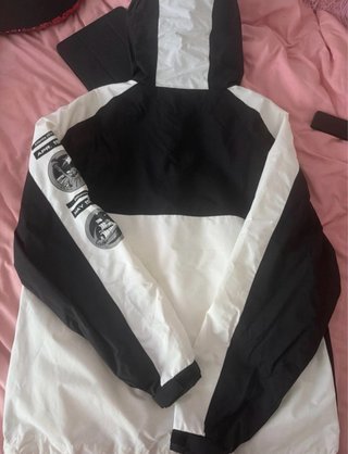 Chaqueta Pull&Bear NASA Talla M