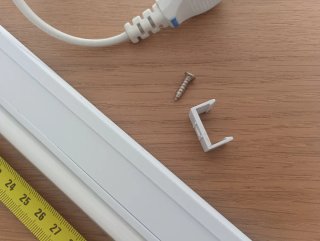 Lámpara LED T4 30W (80cm) y con interruptor