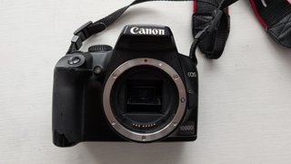 Canon EOS 1000D + Accesorios