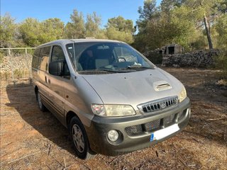 Hyundai H1 2004