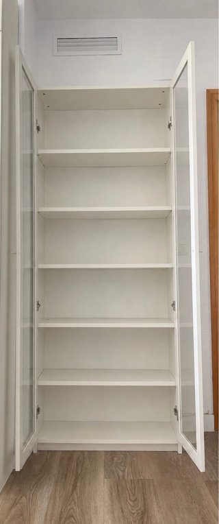 Estantería Blanca con Puertas de Cristal